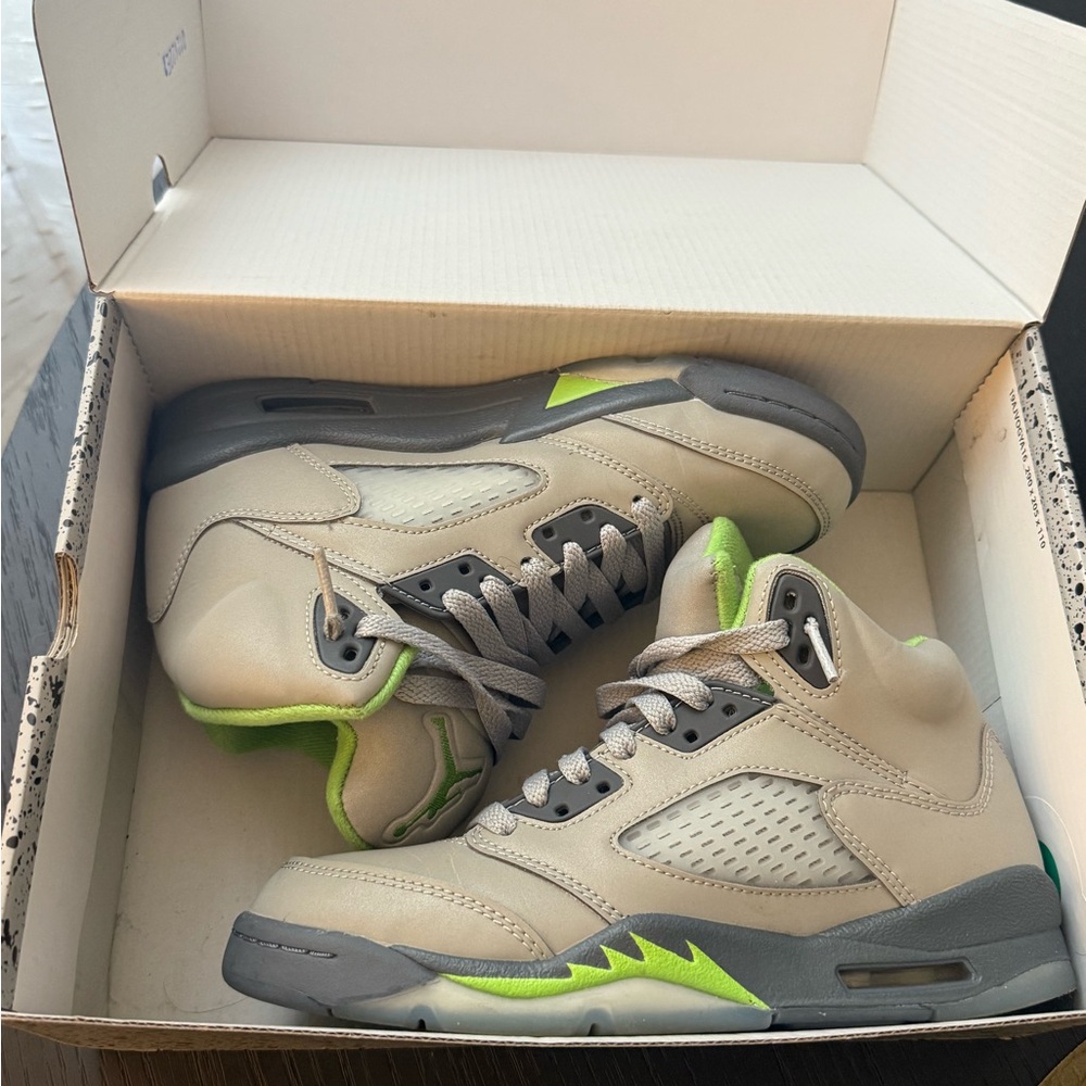 Jordan R Retro GS “Green Bean” (2022) Size 4Y